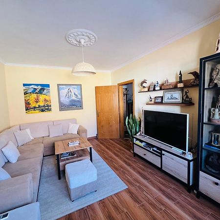 Cozy Central Apartment Tirana Exterior foto