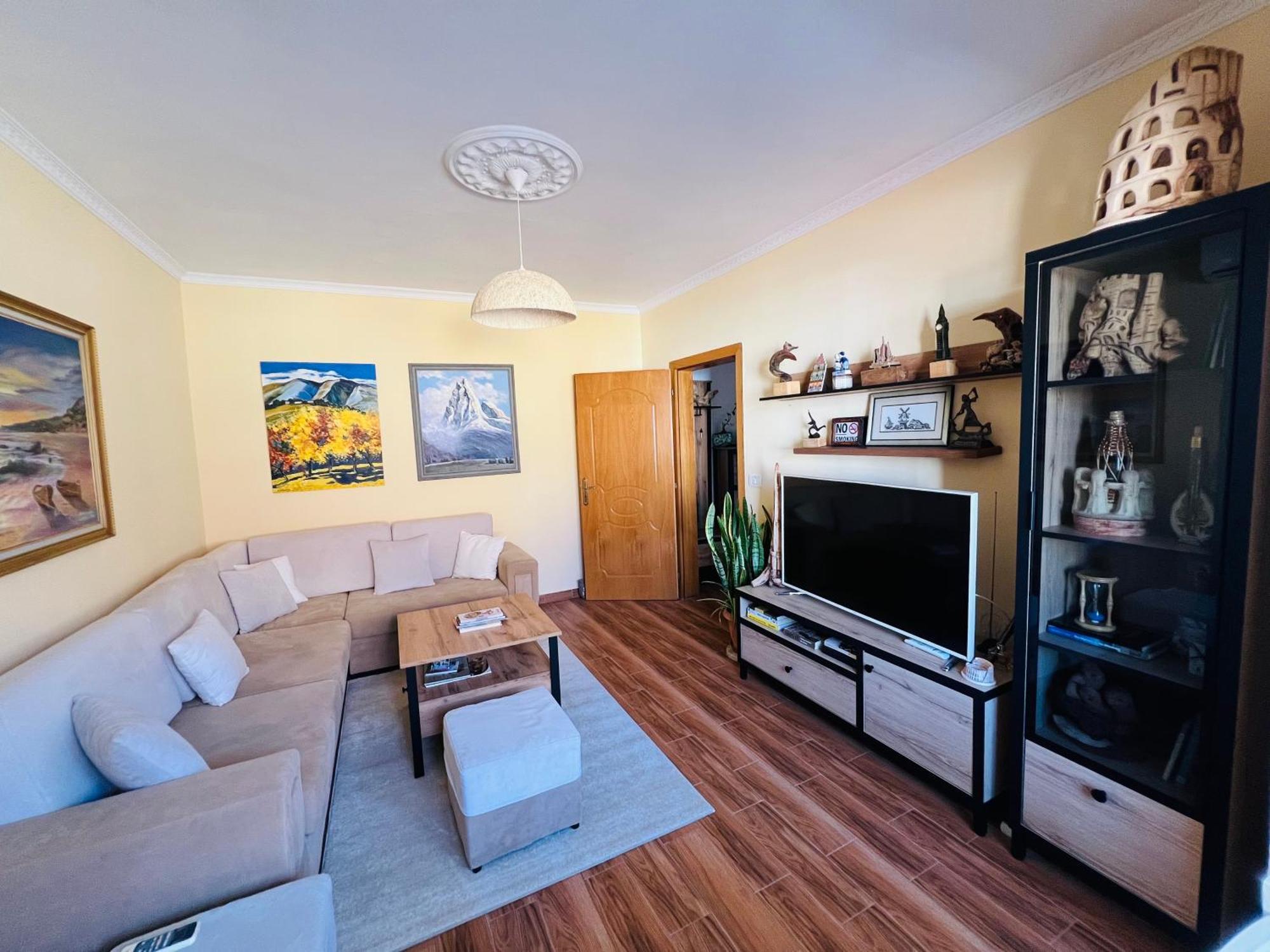 Cozy Central Apartment Tirana Exterior foto